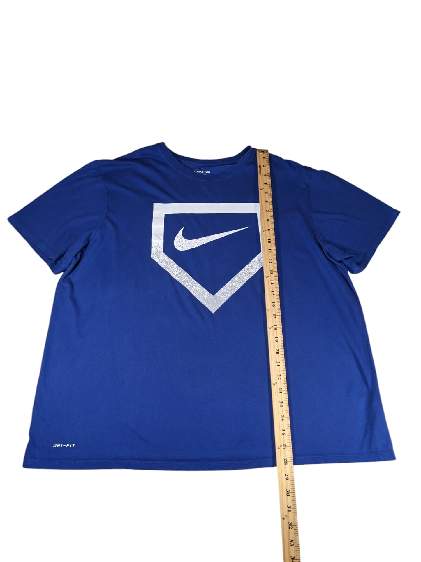 Nike T-shirt