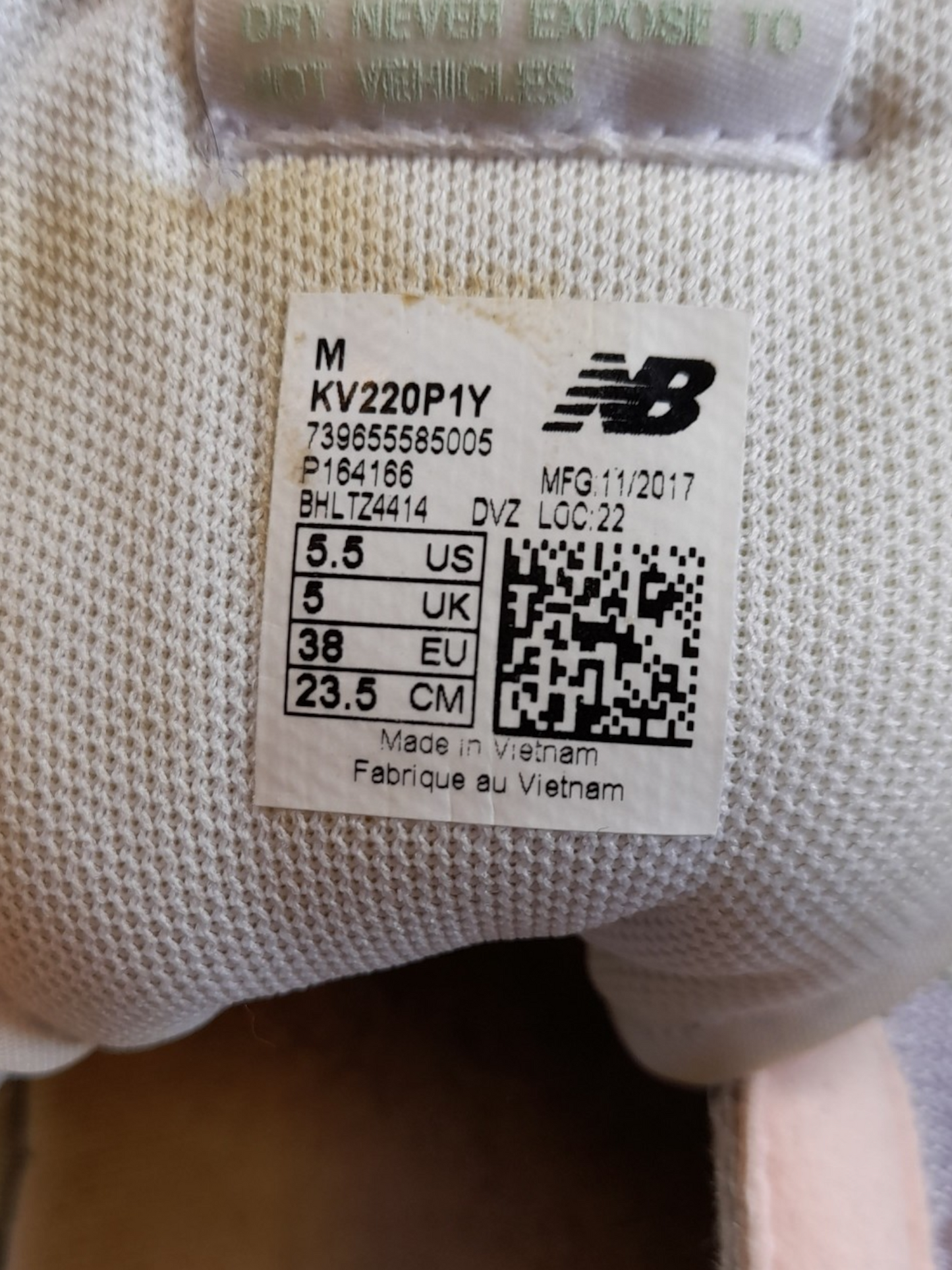 Baskets New Balance 220