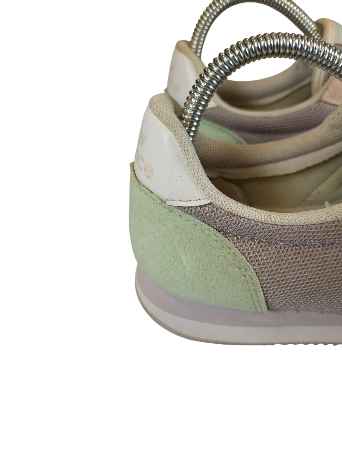 New Balance 220 Trainers