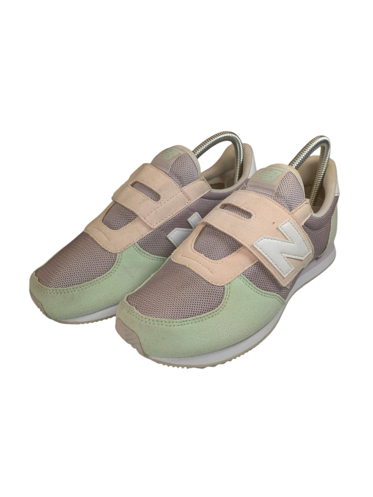 New Balance 220 Trainers