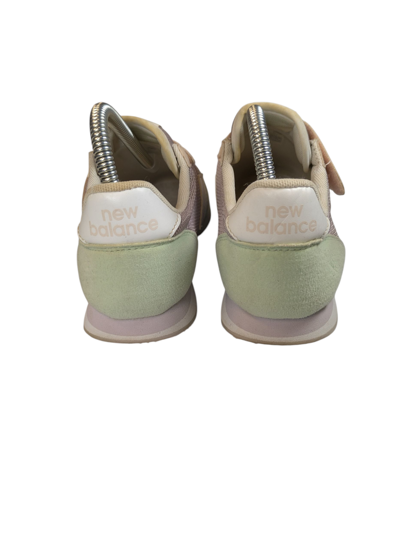 New Balance 220 Trainers