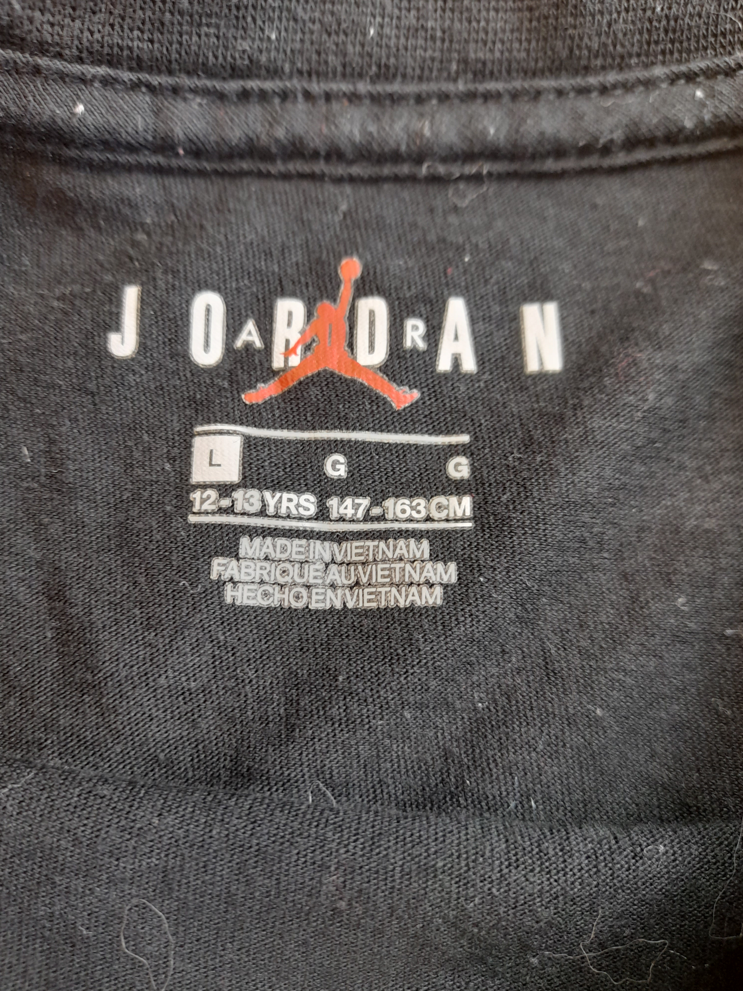 Air Jordan Tshirt large boys