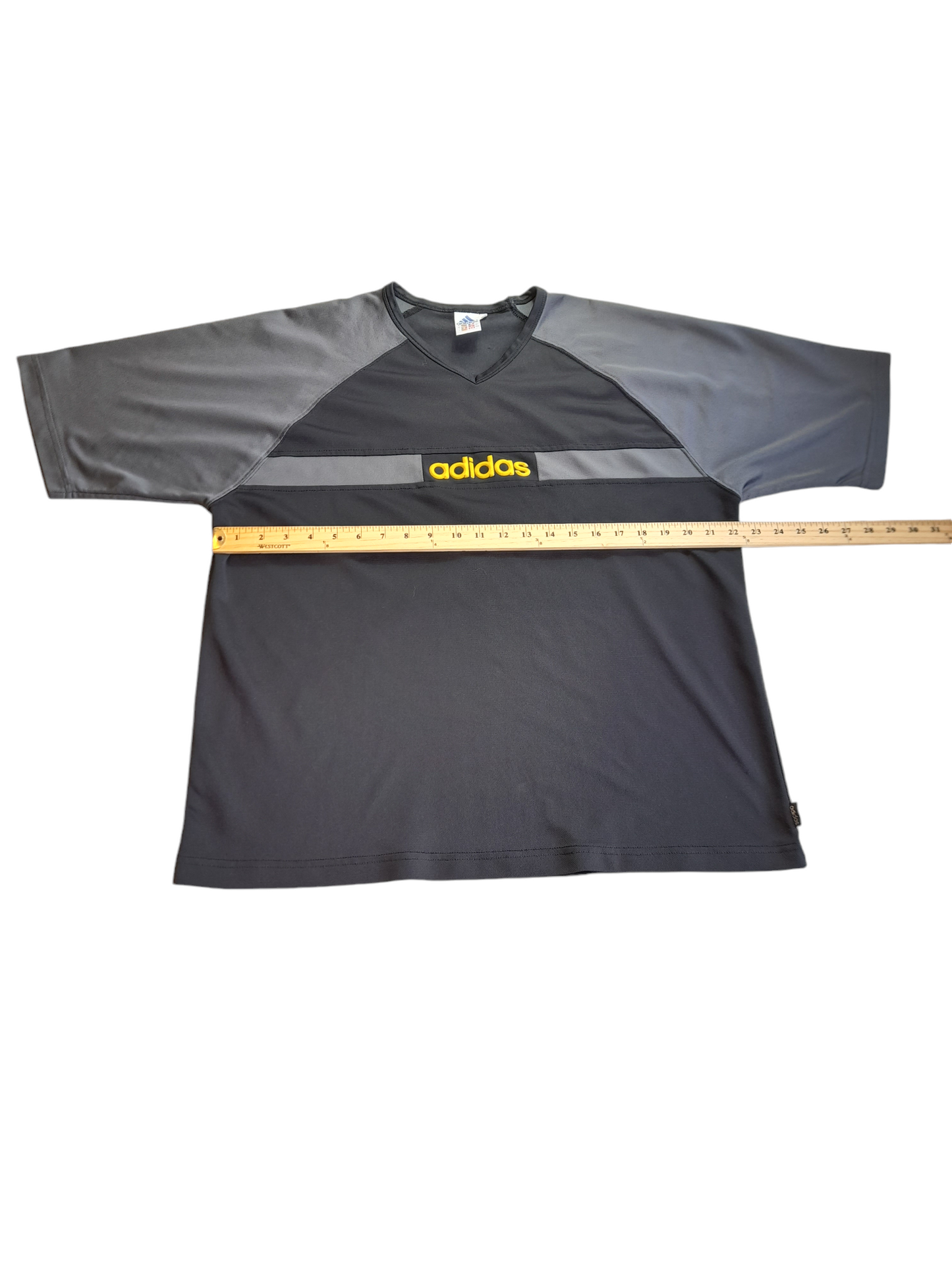 Camiseta Adidas