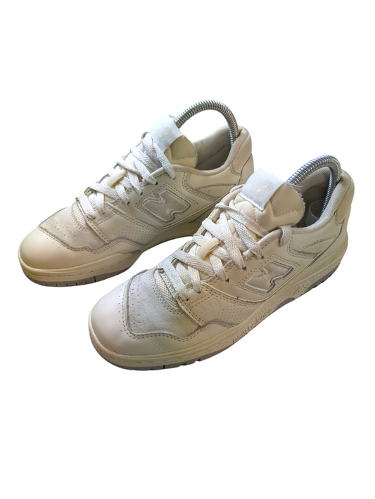 New Balance 550 Trainers
