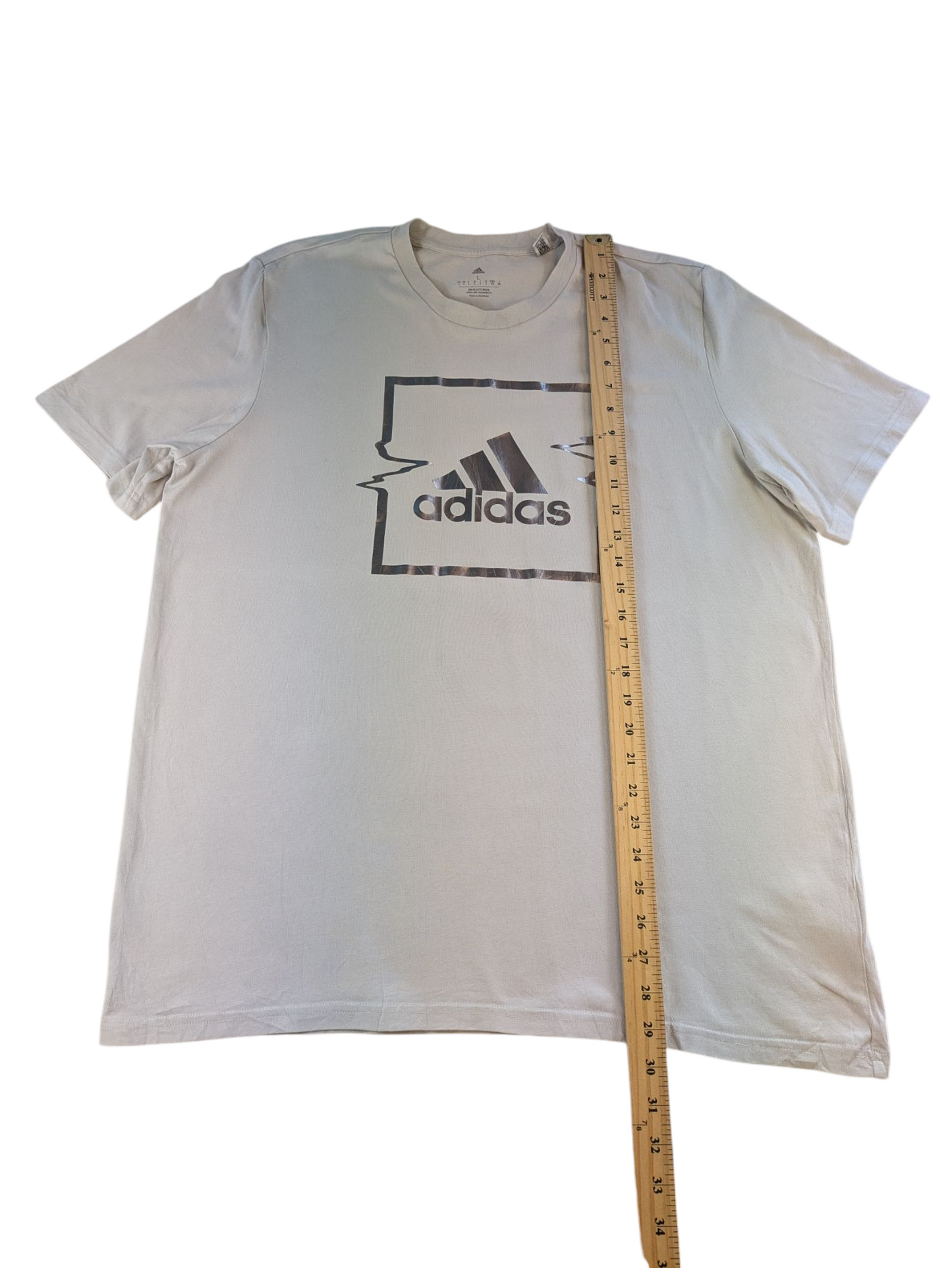 Adidas T-shirt