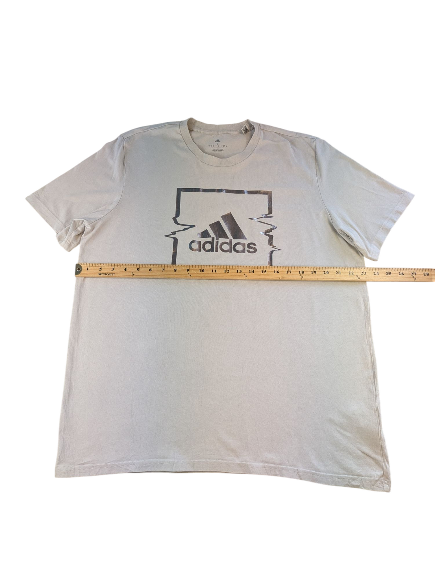 Adidas T-shirt