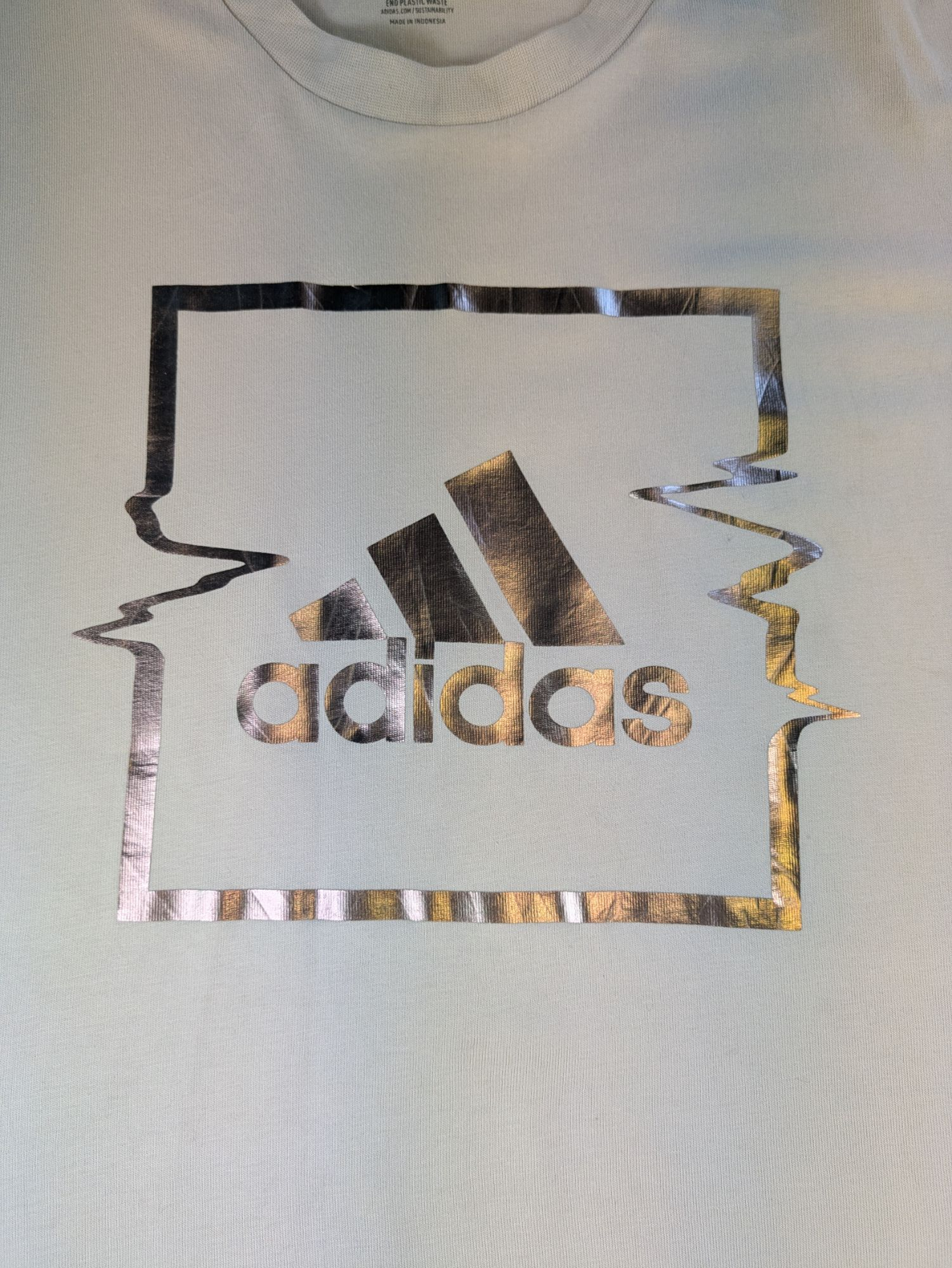 Adidas T-shirt
